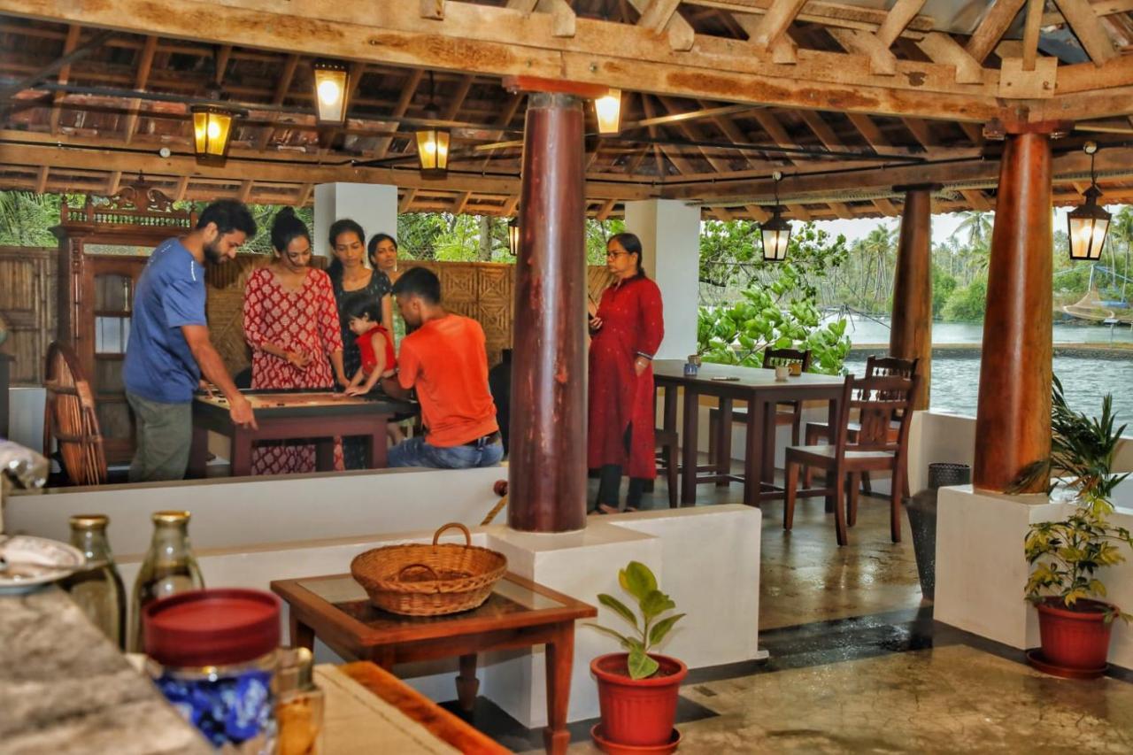 Vala House Hotel Cherai Beach Exterior photo