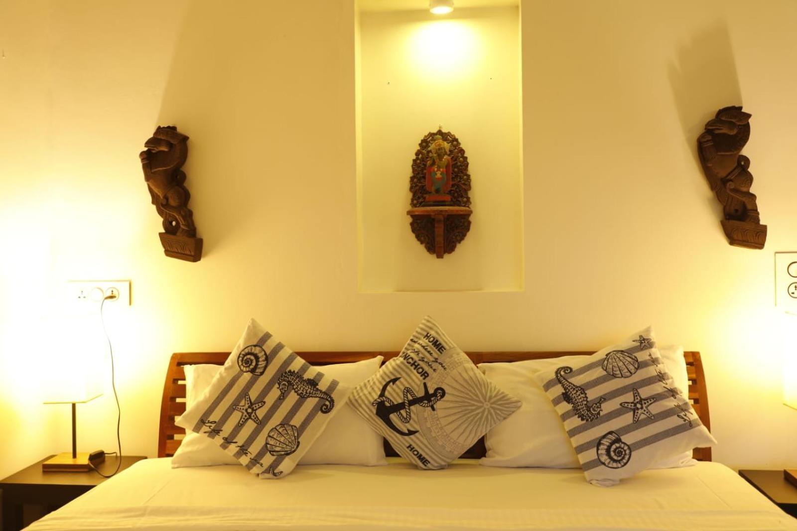 Vala House Hotel Cherai Beach Exterior photo